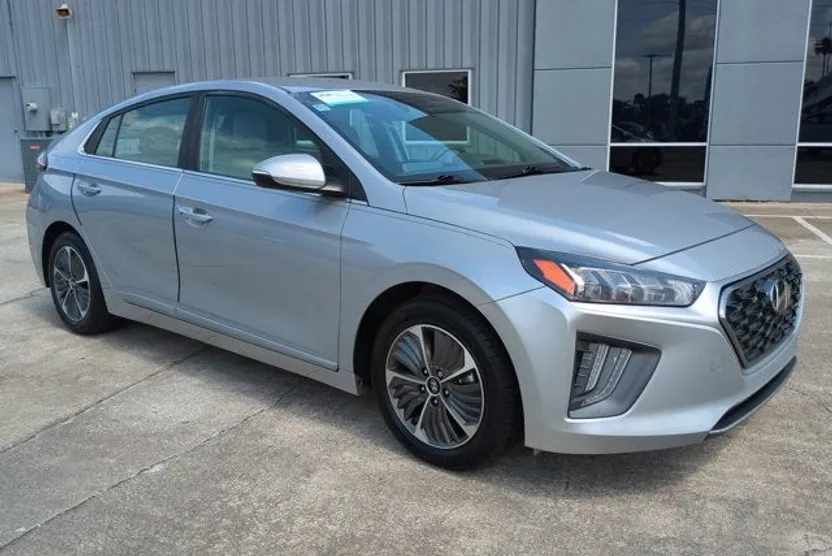 2021 Hyundai Ioniq Plug-In Hybrid SEL photo 1