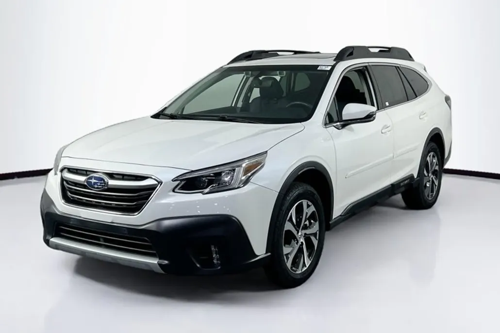 2022 Subaru Outback Limited photo 1