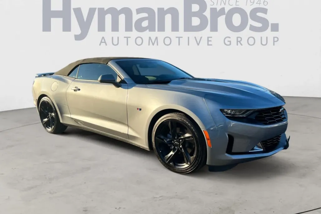 2023 Chevrolet Camaro 2LT photo 1