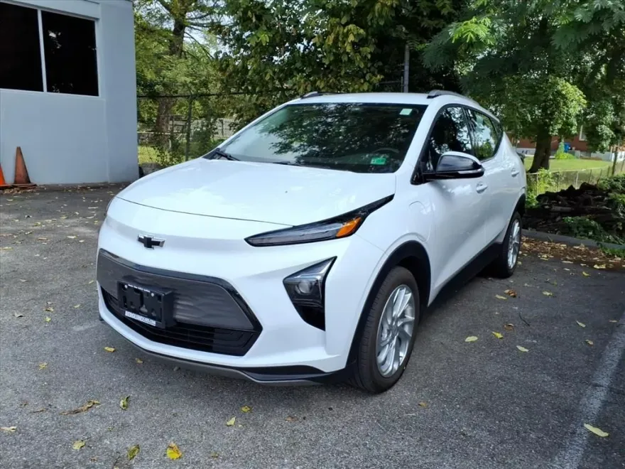 2023 Chevrolet Bolt EUV photo 1