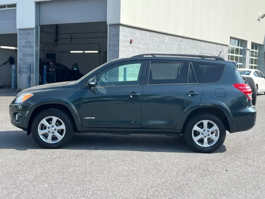 2012 Toyota RAV4 Limited photo 1