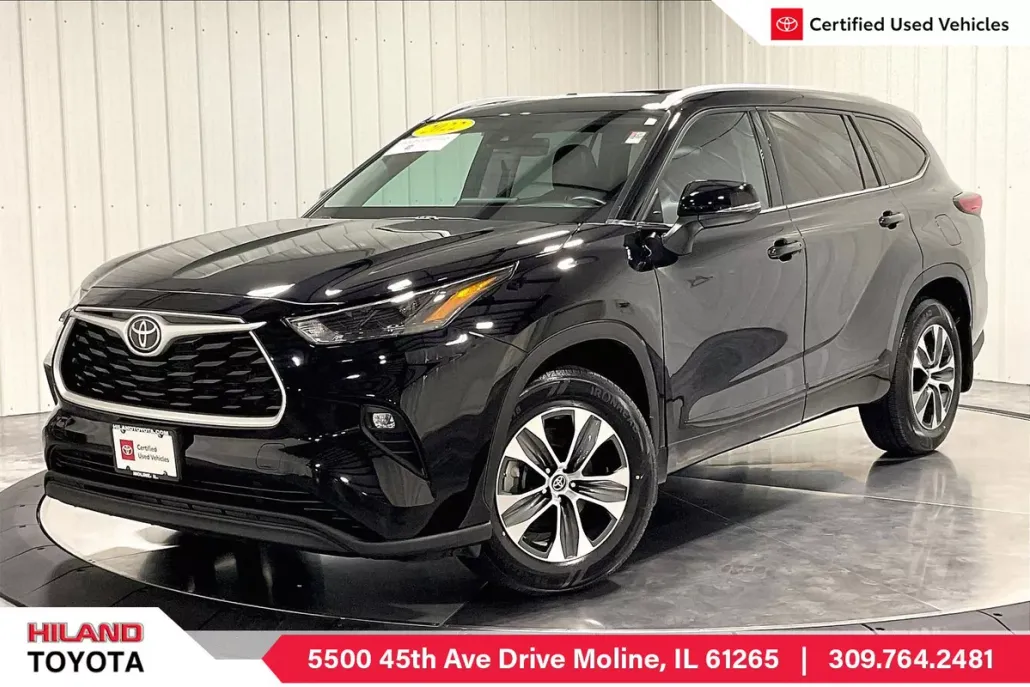 2022 Toyota Highlander XLE photo 1