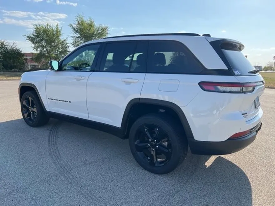 2024 Jeep Grand Cherokee Altitude X photo 1