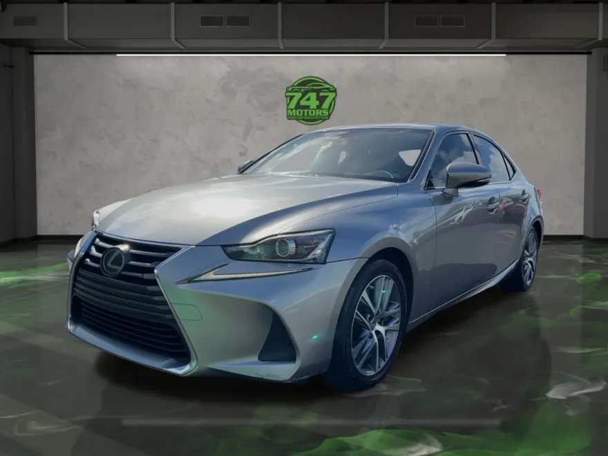 2018 Lexus IS 300 photo 1