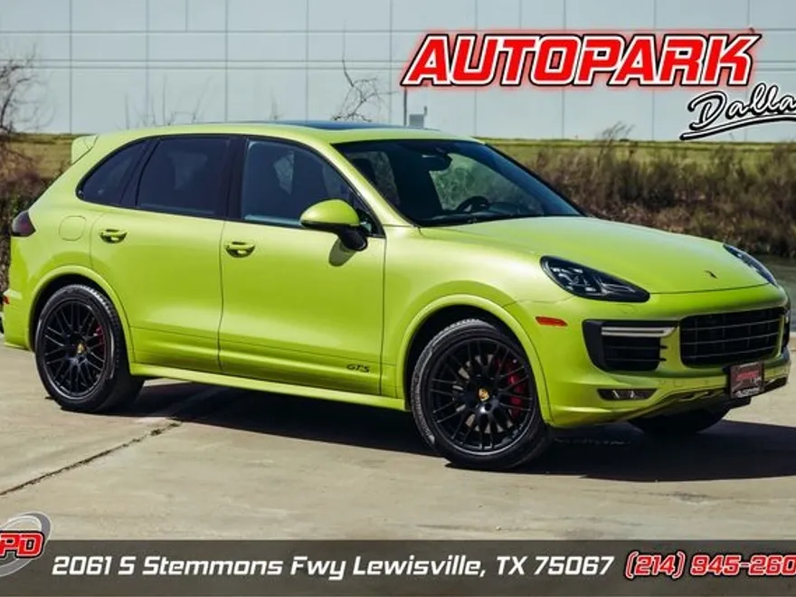 2016 Porsche Cayenne GTS photo 1