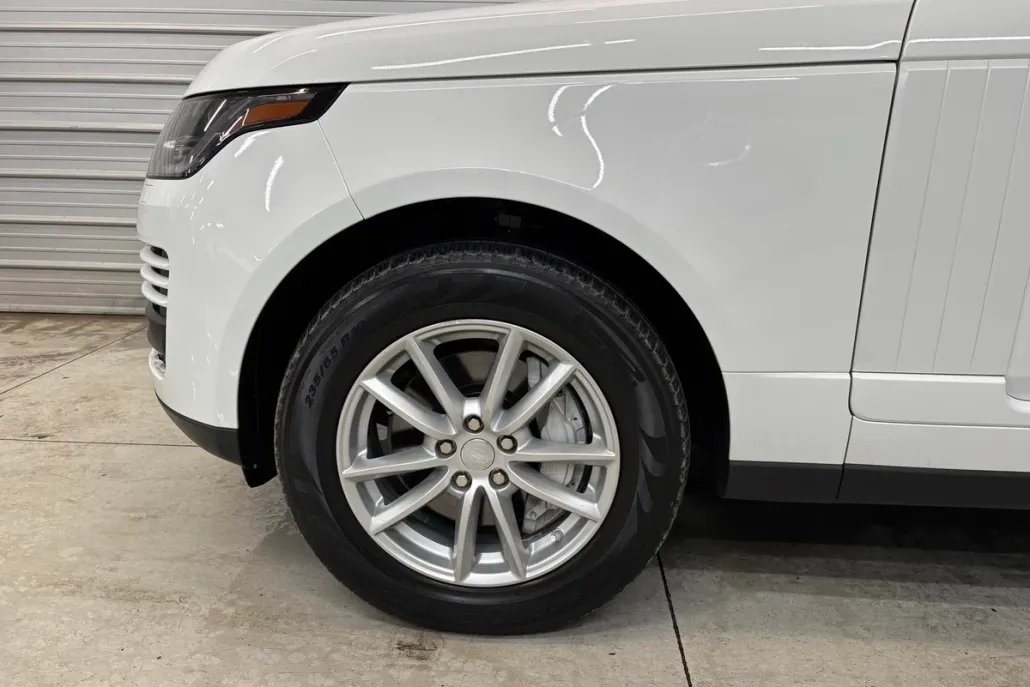 2018 Land Rover Range Rover Base photo 1