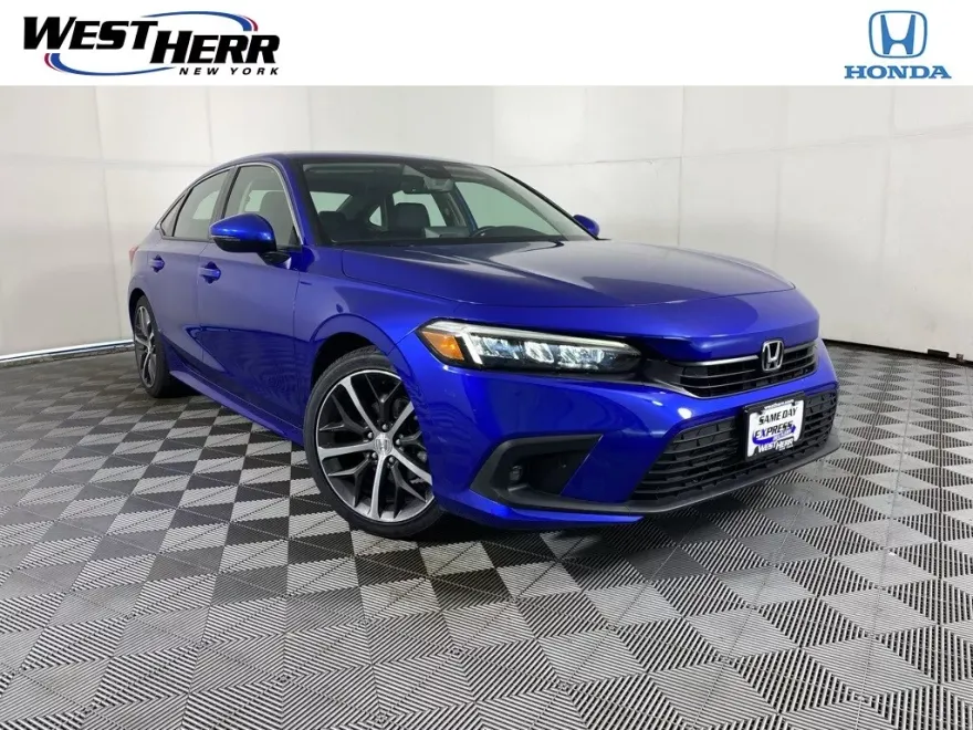 2022 Honda Civic Touring photo 1