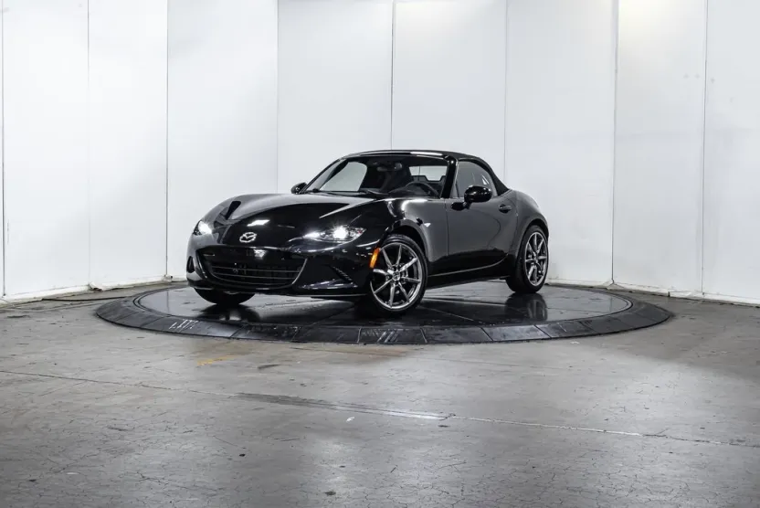 2022 Mazda MX-5 Miata Miata Grand Touring photo 1