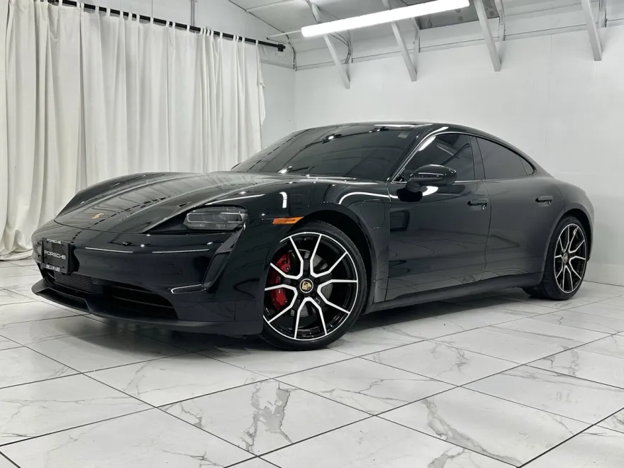 2024 Porsche Taycan Base photo 1