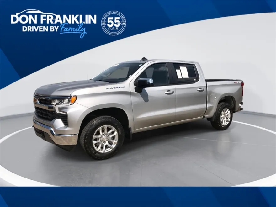 2022 Chevrolet Silverado 1500 LT photo 1