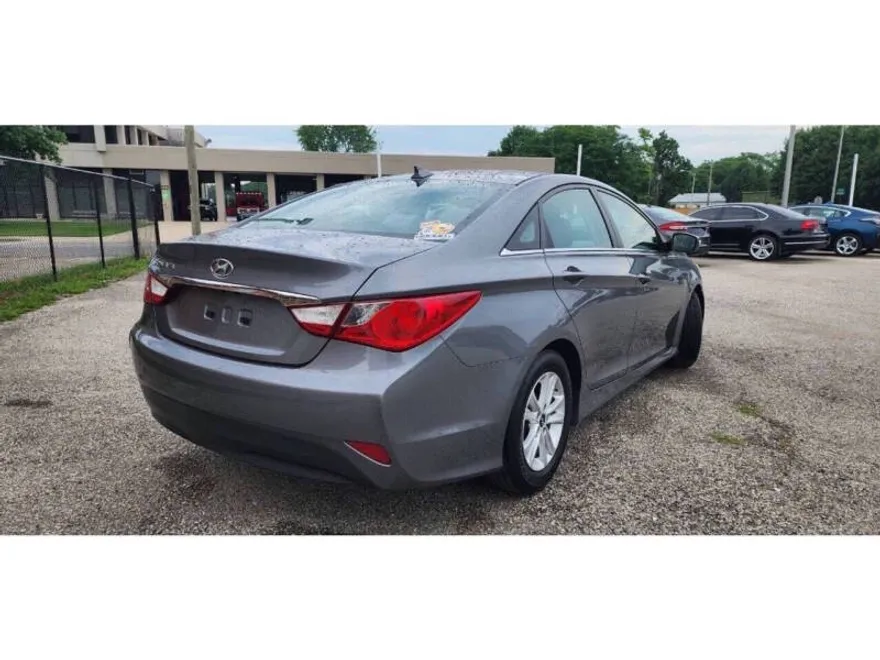 2014 Hyundai Sonata GLS photo 1