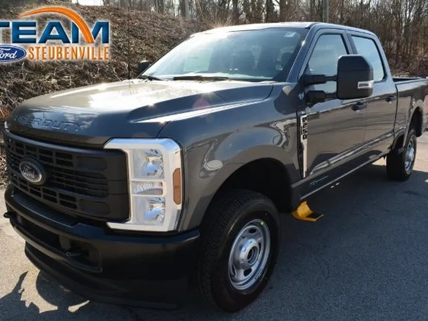 2025 Ford F-250 XL photo 1