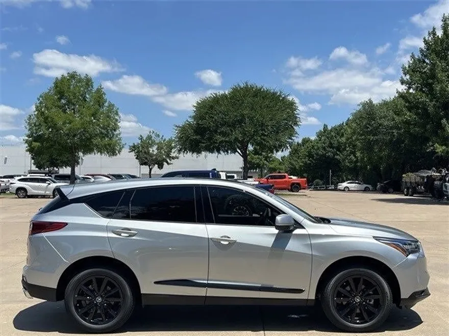 2025 Acura RDX photo 1