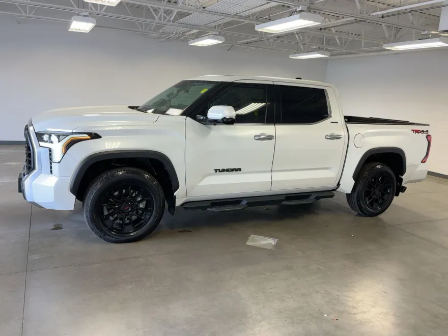 2023 Toyota Tundra Limited CrewMax photo 1