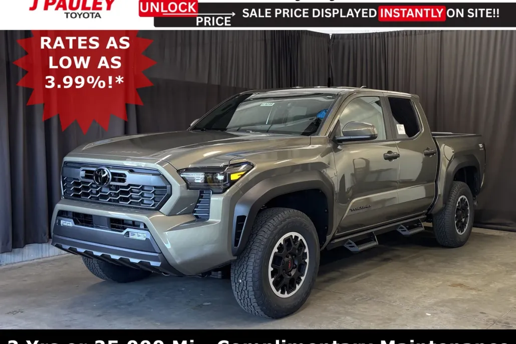 2025 Toyota Tacoma TRD 4x4 photo 1