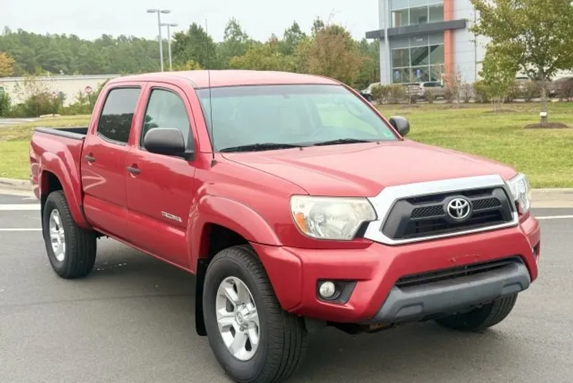 2013 Toyota Tacoma Double Cab photo 1