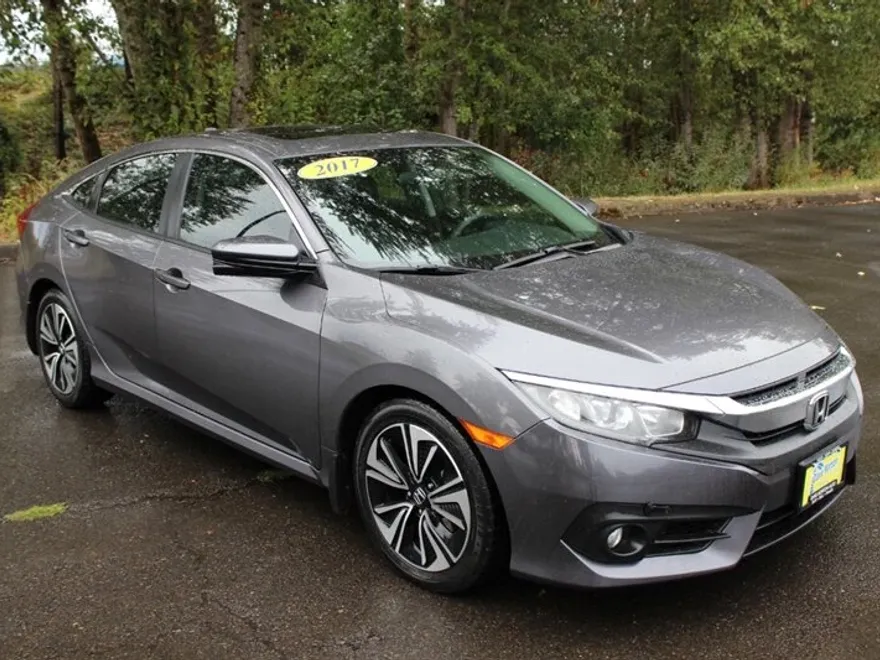2017 Honda Civic EX-T photo 1
