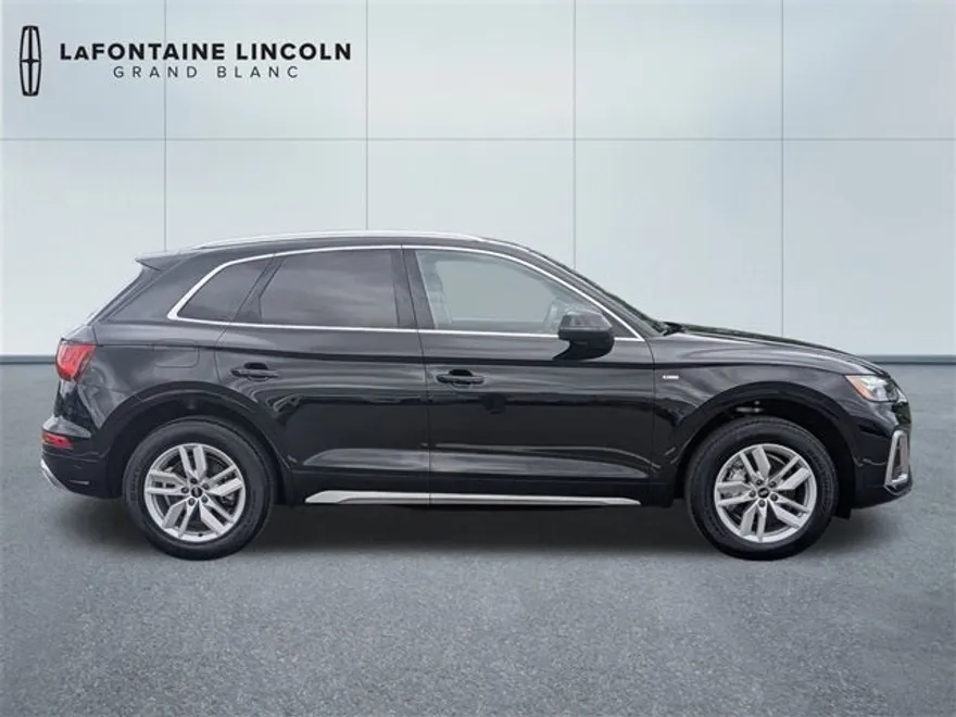 2022 Audi Q5 45 S line Premium photo 1