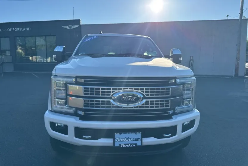 2019 Ford F-350 Platinum photo 1