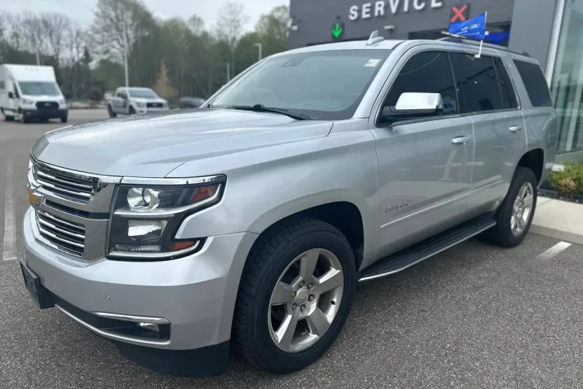 2020 Chevrolet Tahoe Premier photo 1