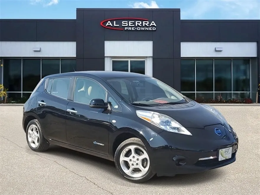 2011 Nissan Leaf SV photo 1