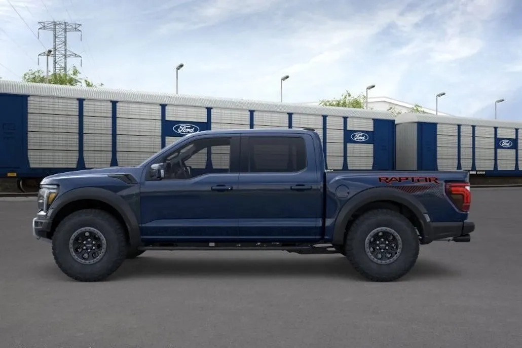 2025 Ford F-150 Raptor photo 1