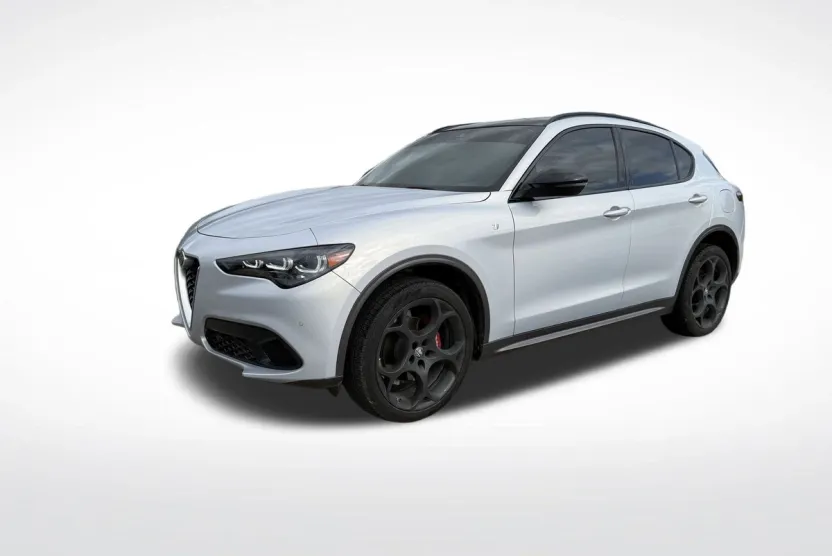 2024 Alfa Romeo Stelvio Ti photo 1