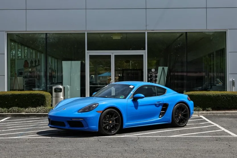 2025 Porsche Cayman Base photo 1