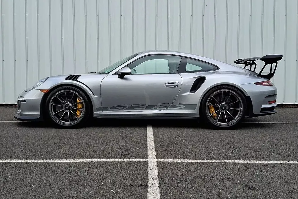 2016 Porsche 911 GT3 RS Coupe photo 1
