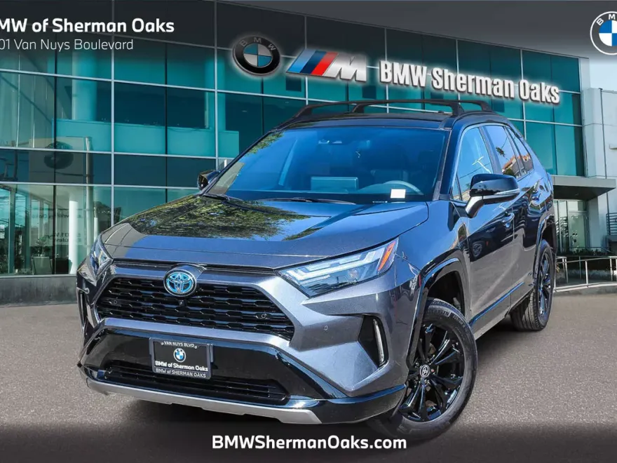 2024 Toyota RAV4 Hybrid XSE photo 1