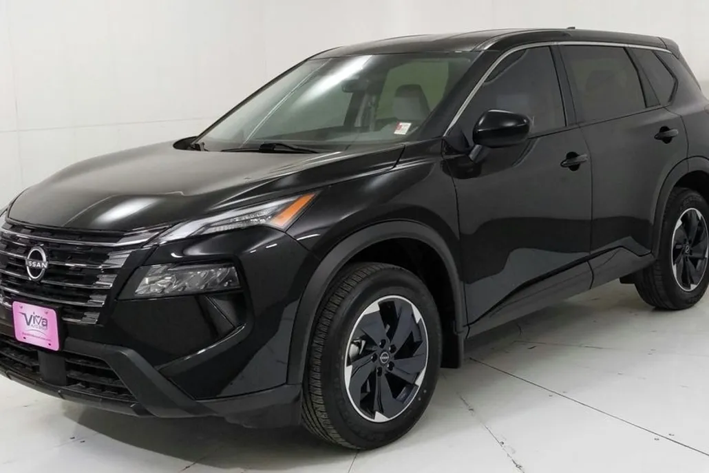 2024 Nissan Rogue SV photo 1