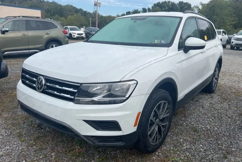 2021 Volkswagen Tiguan S photo 1