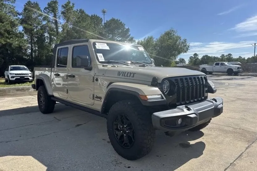 2022 Jeep Gladiator Willys photo 1