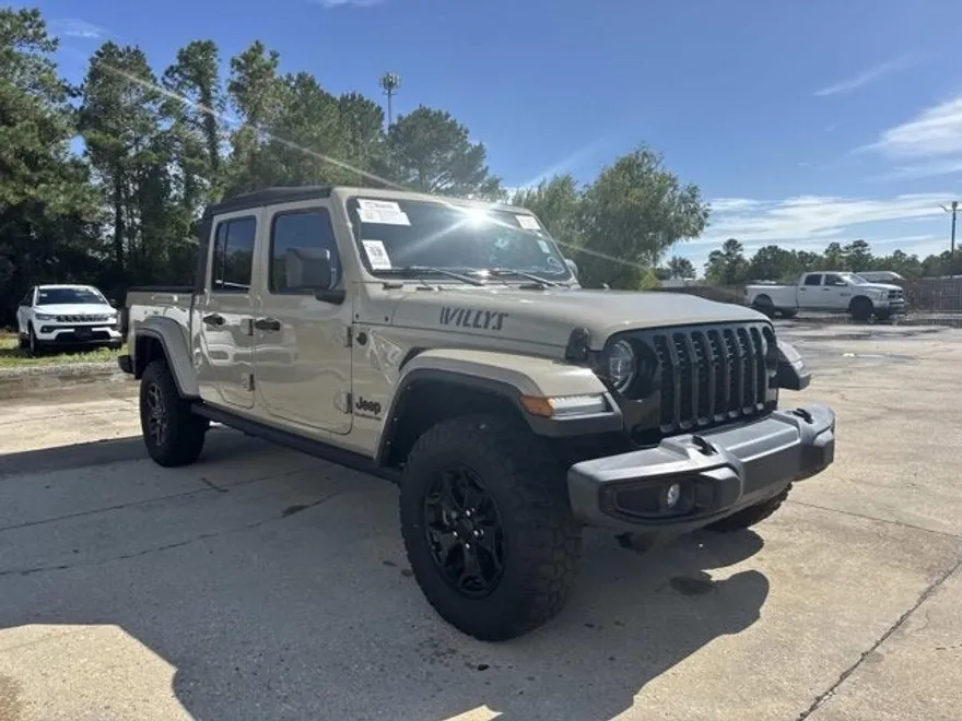 2022 Jeep Gladiator Willys photo 1