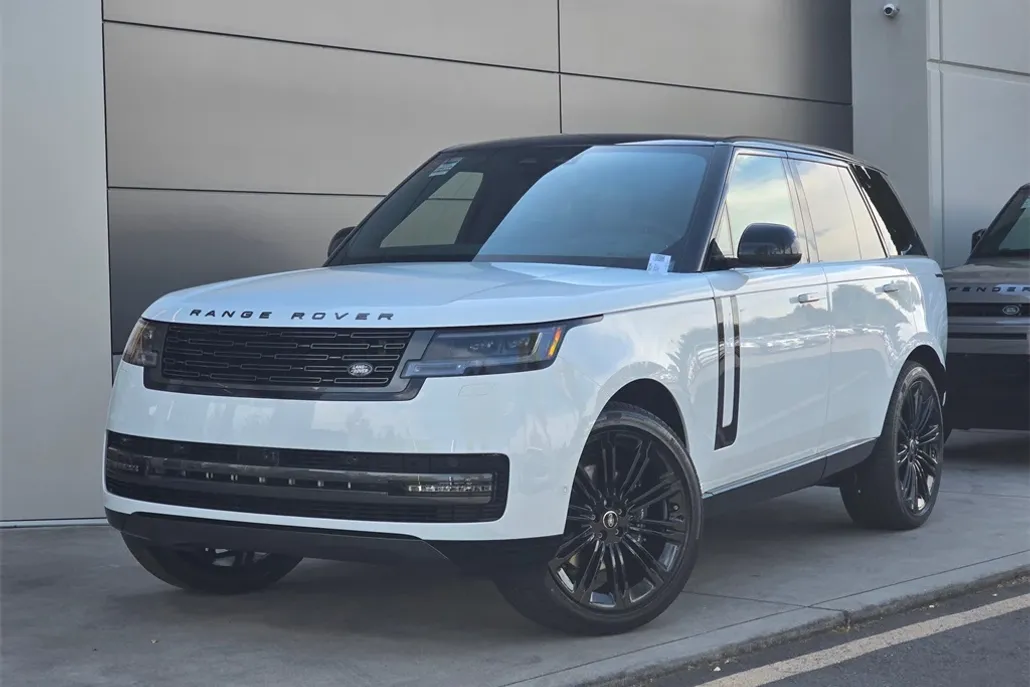 2025 Land Rover Range Rover SE photo 1