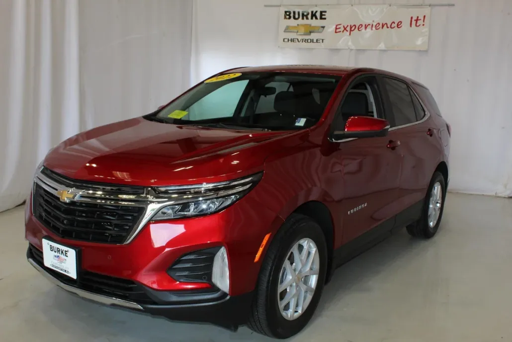 2022 Chevrolet Equinox LT photo 1
