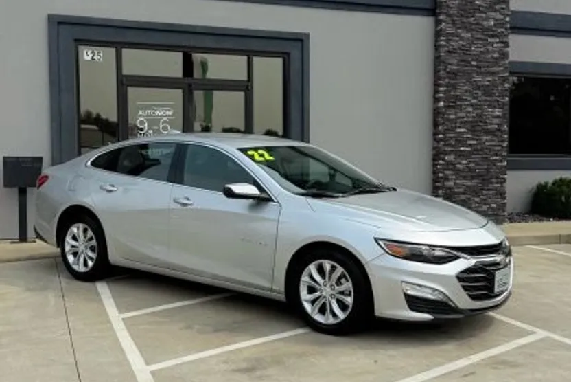 2022 Chevrolet Malibu 1LT photo 1