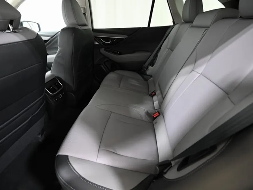2025 Subaru Outback Limited photo 1