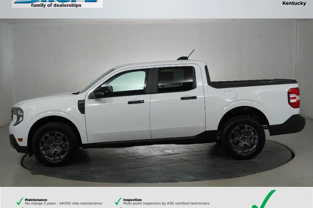 2025 Ford Maverick XLT photo 1