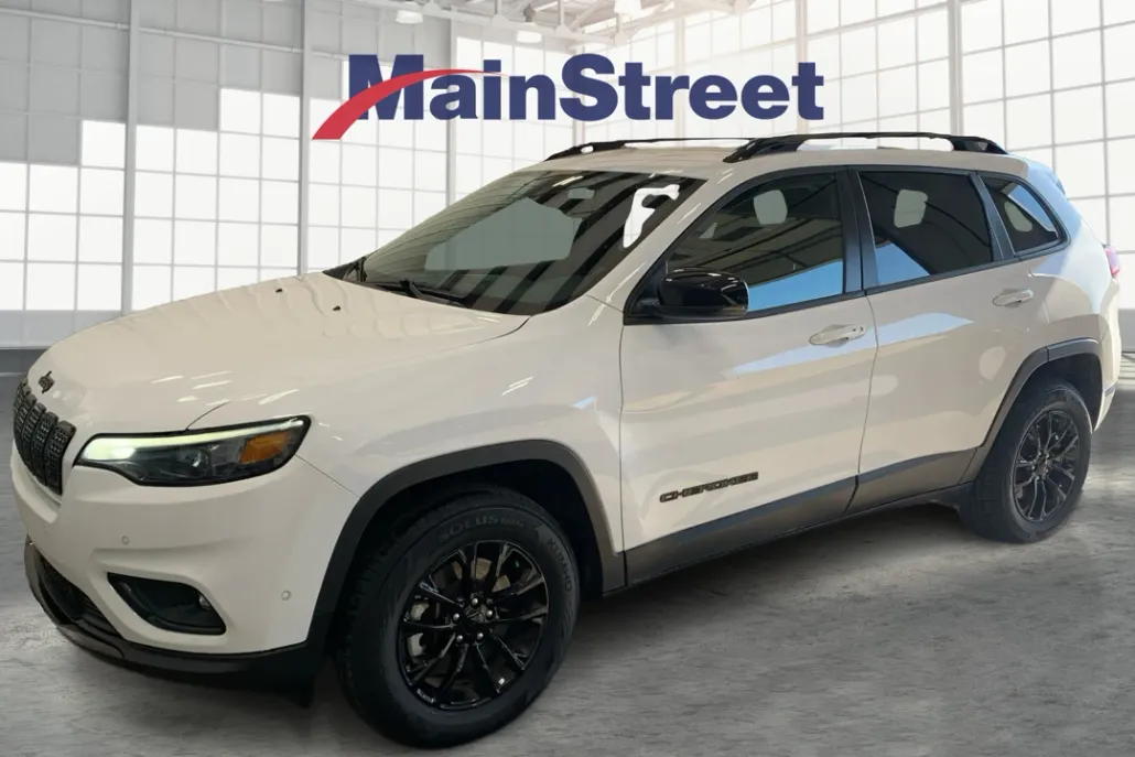 2023 Jeep Cherokee Altitude photo 1