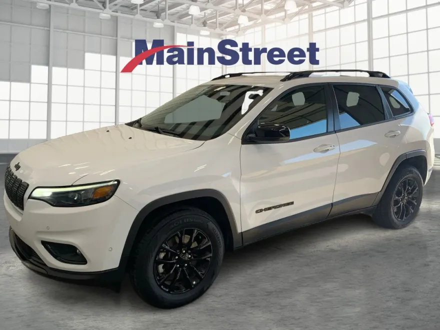 2023 Jeep Cherokee Altitude photo 1