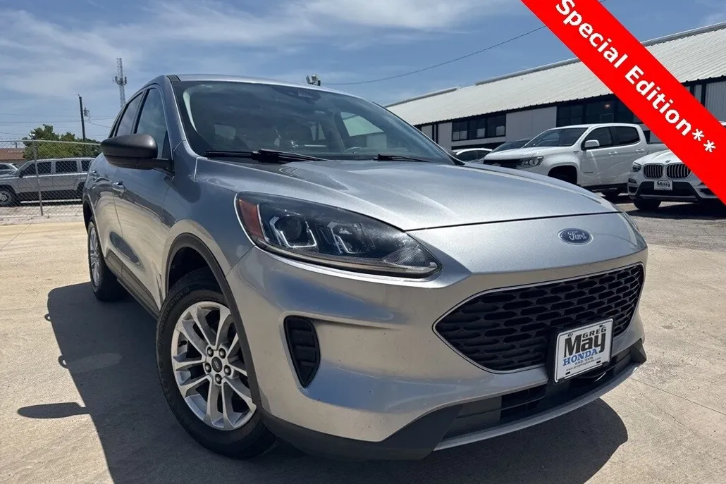 2022 Ford Escape SE photo 1