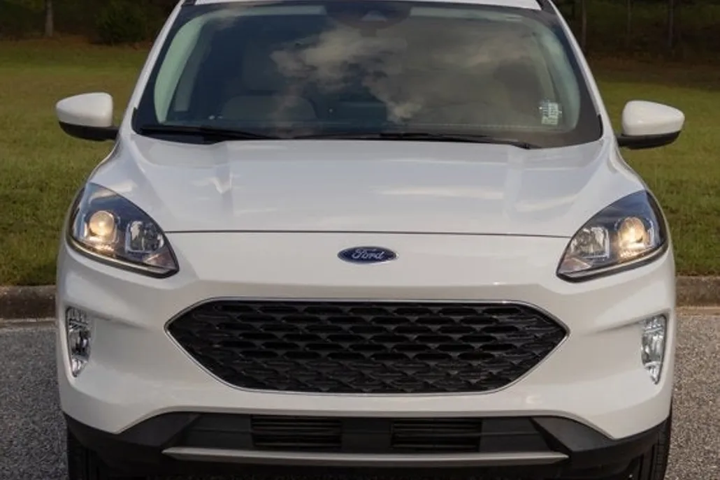 2021 Ford Escape SEL photo 1