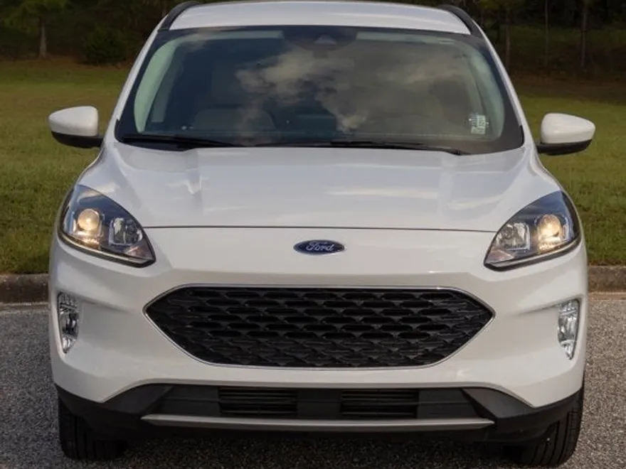 2021 Ford Escape SEL photo 1