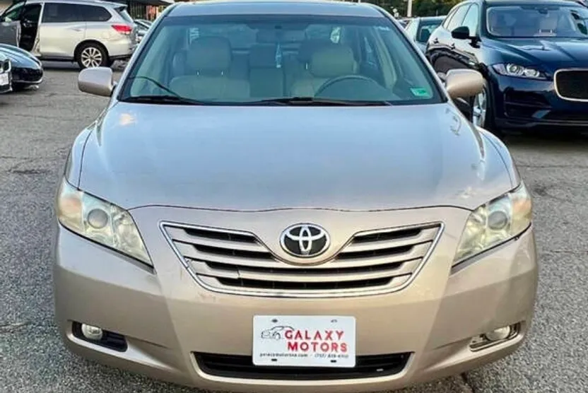 2007 Toyota Camry XLE V6 photo 1