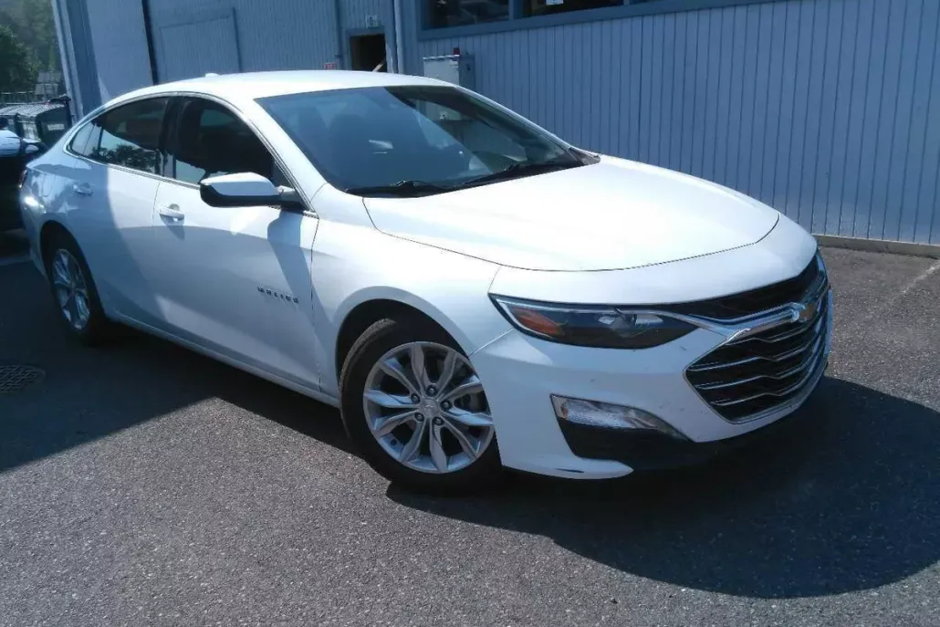 2024 Chevrolet Malibu 1LT photo 1