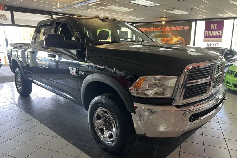 2012 Ram 2500 ST photo 1