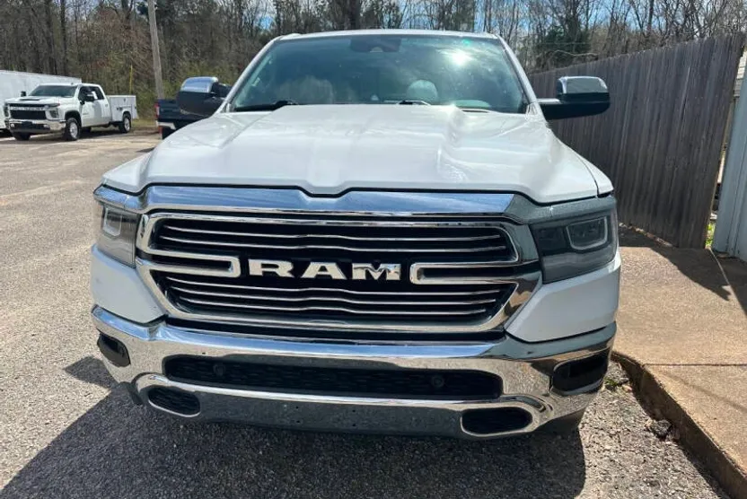 2022 Ram 1500 Laramie photo 1