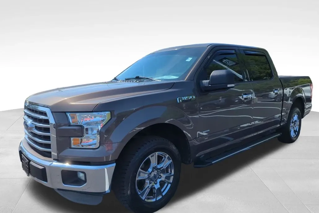 2015 Ford F-150 XLT photo 1