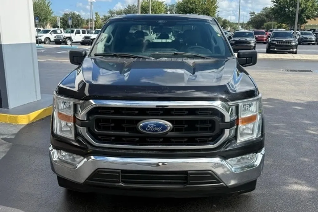 2021 Ford F-150 XLT photo 1